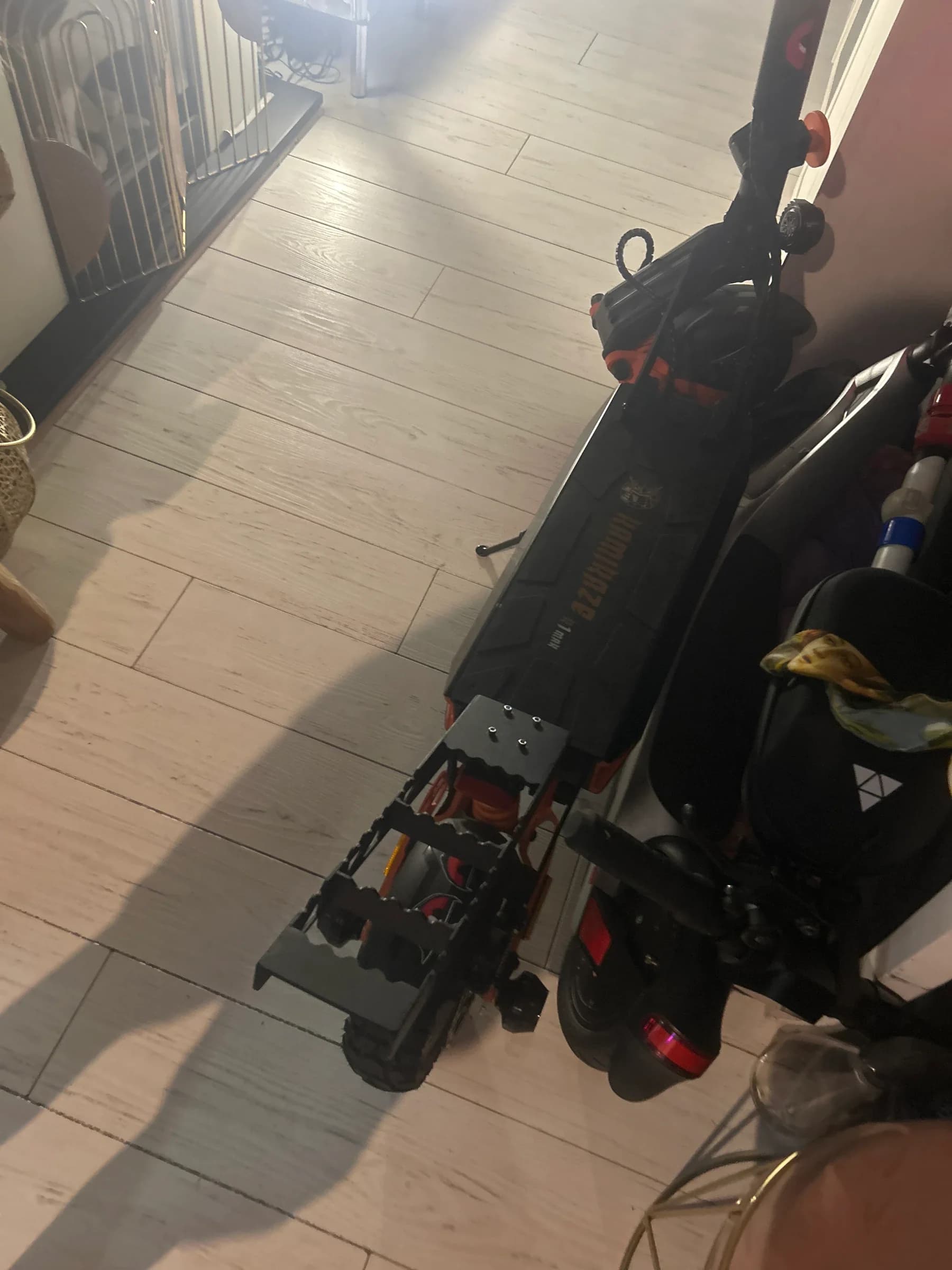Wheelie Bar na hulajnodze klienta - Romeo